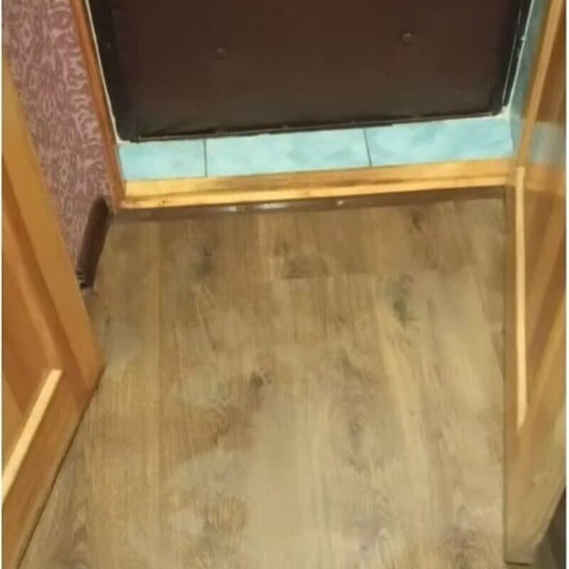 04_floor_doorway_after